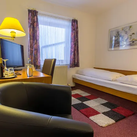 Baer Otel 3*