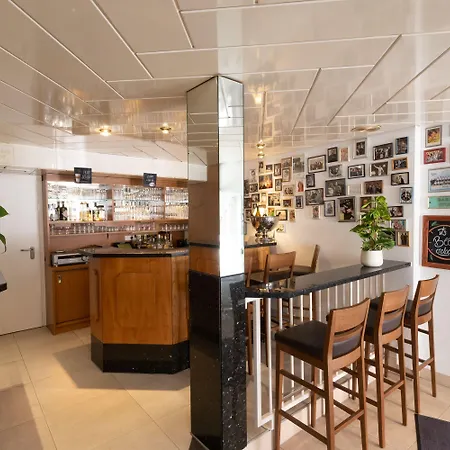 Baer Otel 3*