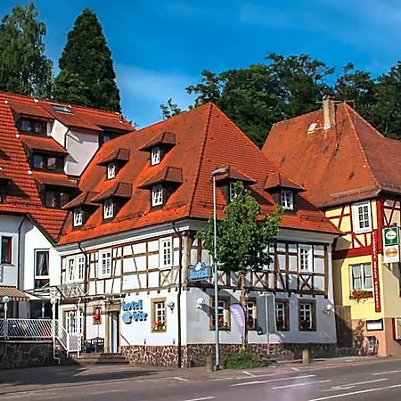 Baer Hotel 3*